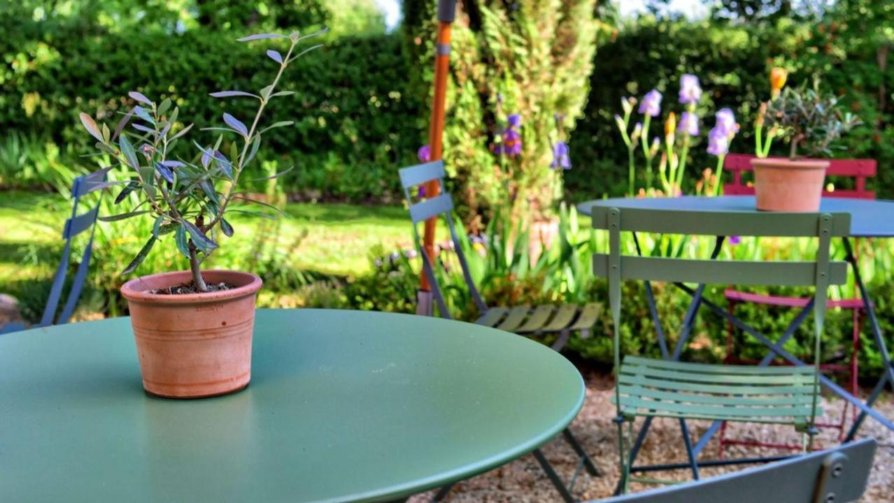 ランブク La Bastide Des Grands Chenes Bed & Breakfast エクステリア 写真