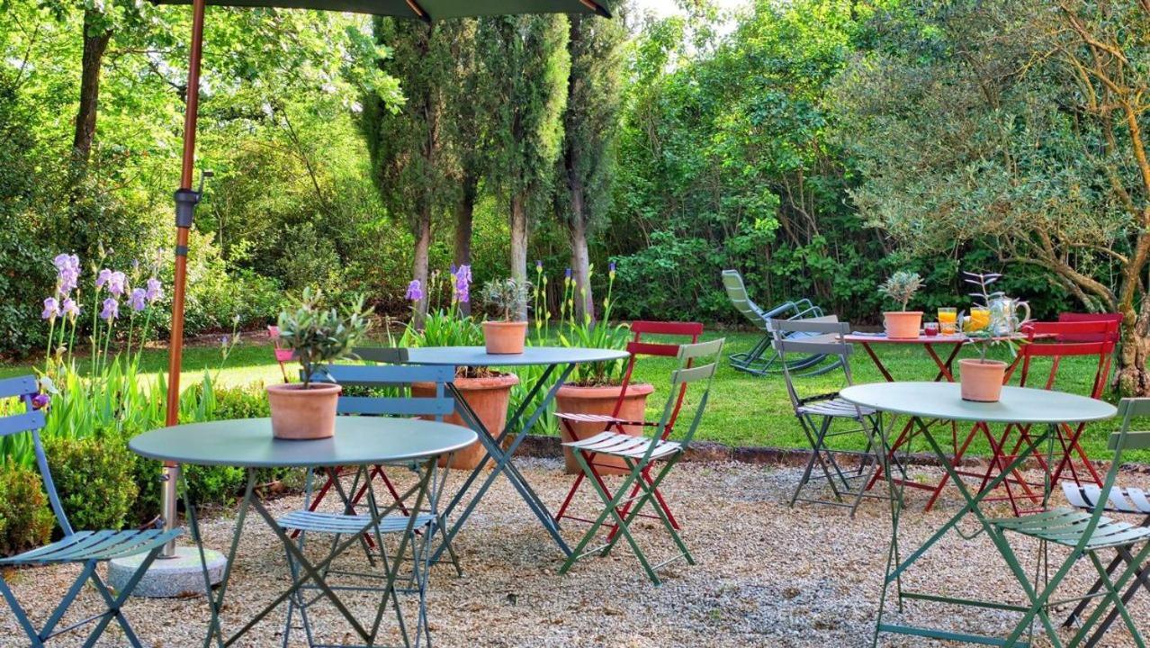 ランブク La Bastide Des Grands Chenes Bed & Breakfast エクステリア 写真